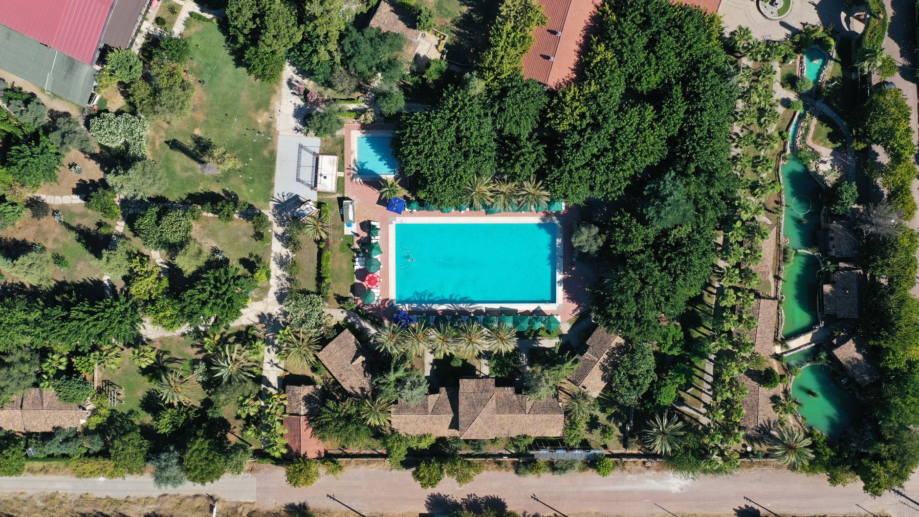 Semi-detached Country House With Large Swimming Pool Near Beach and Nice Village