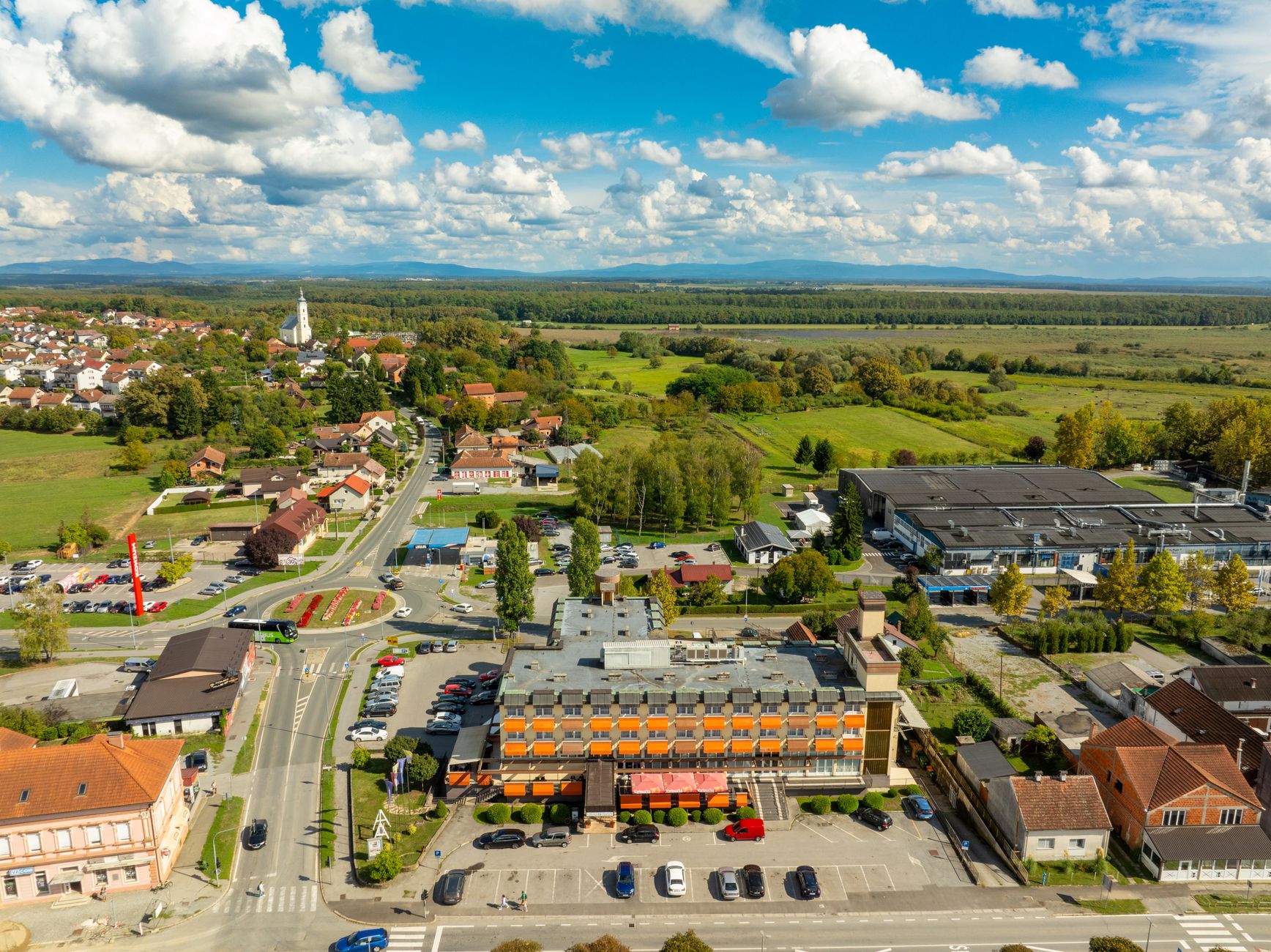 IZNAJMLJIVANJE SOBA