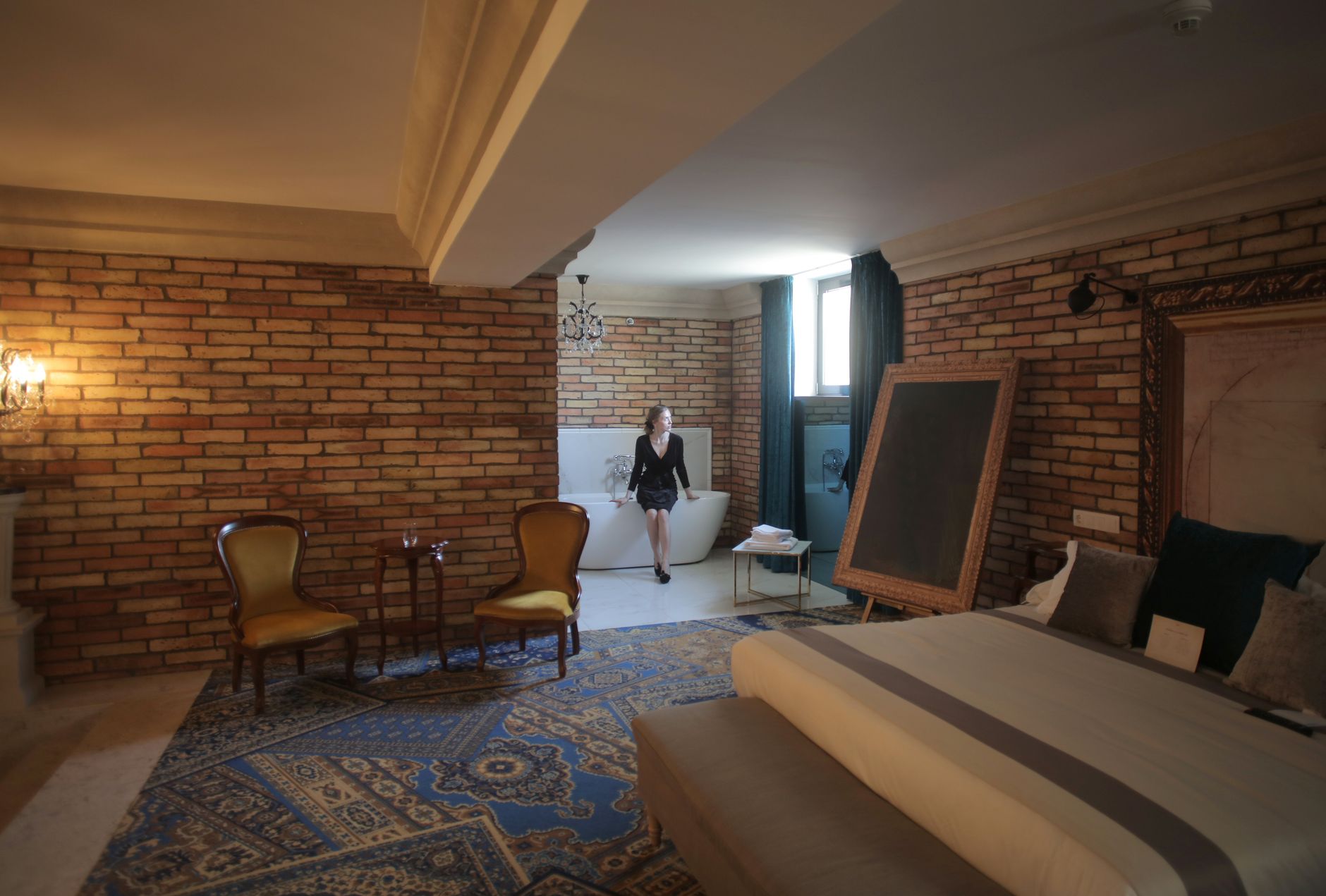 EBLI'7. HOTEL BOUTIQUE